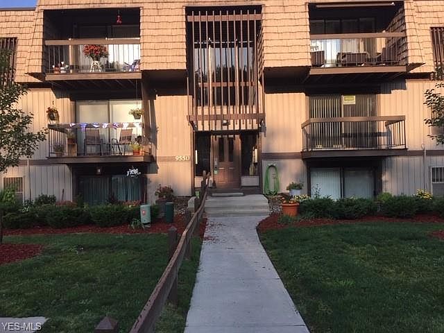 1st image of 9550 Cove Dr Unit D18
