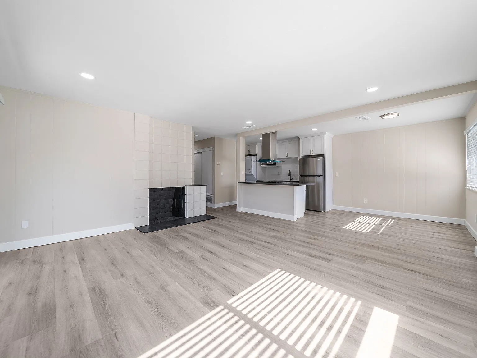 Wescove Apartments — Photo 2