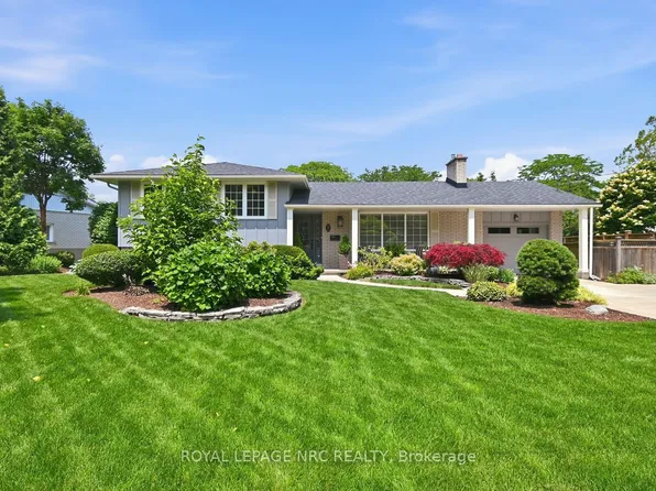 7 Kings Grant Ct W, Saint Catharines, ON L2N 2S2