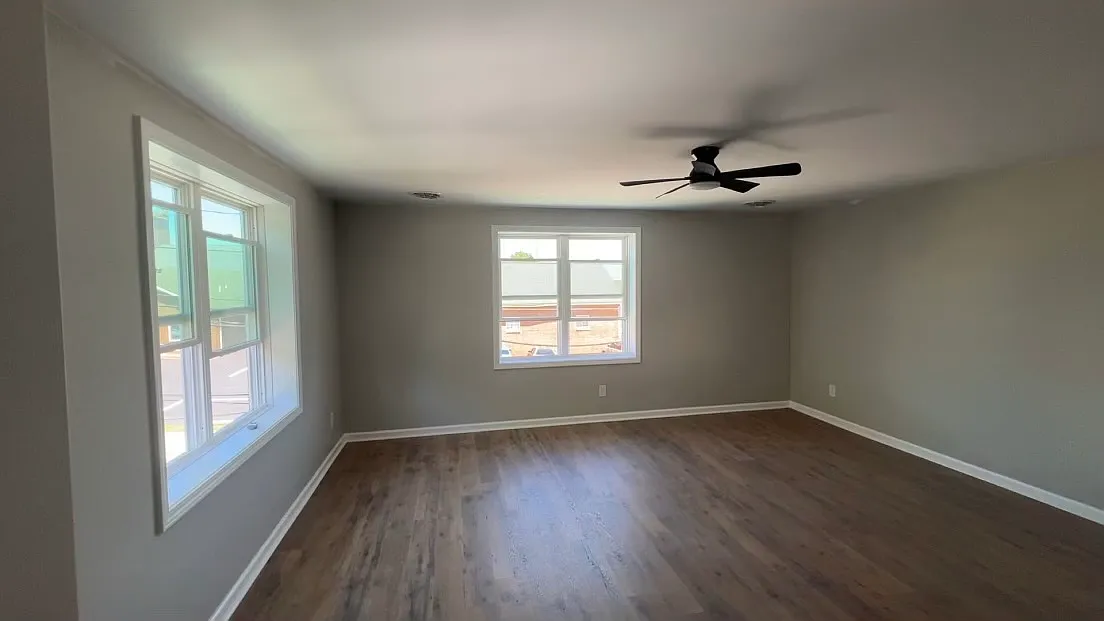 3 bed, 1200 sqft, $1,200 — Photo 1