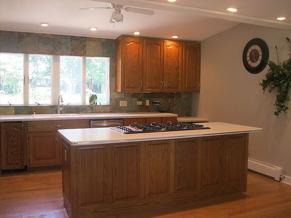 4th image of 28482 W Arch Dr