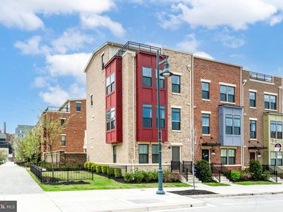 1809 E Chase St, Baltimore, MD, 21213