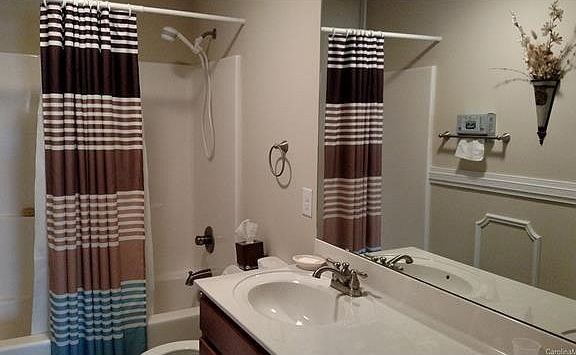 4th image of 118 Bluff Ct #15