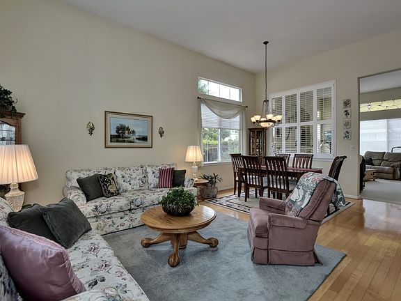 3rd image of 908 Monticelli Ct
