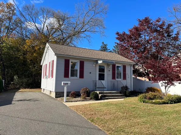 40 Price St, Springfield, MA 01104