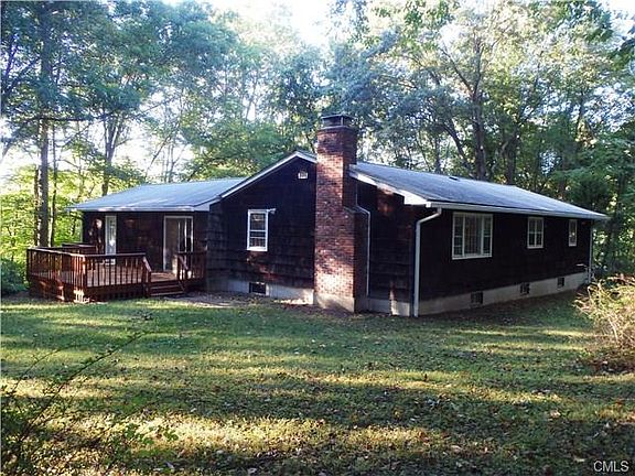 3rd image of 424 Branchville Rd