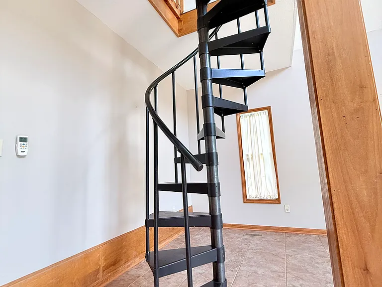 14660 Superior Rd — Photo 5