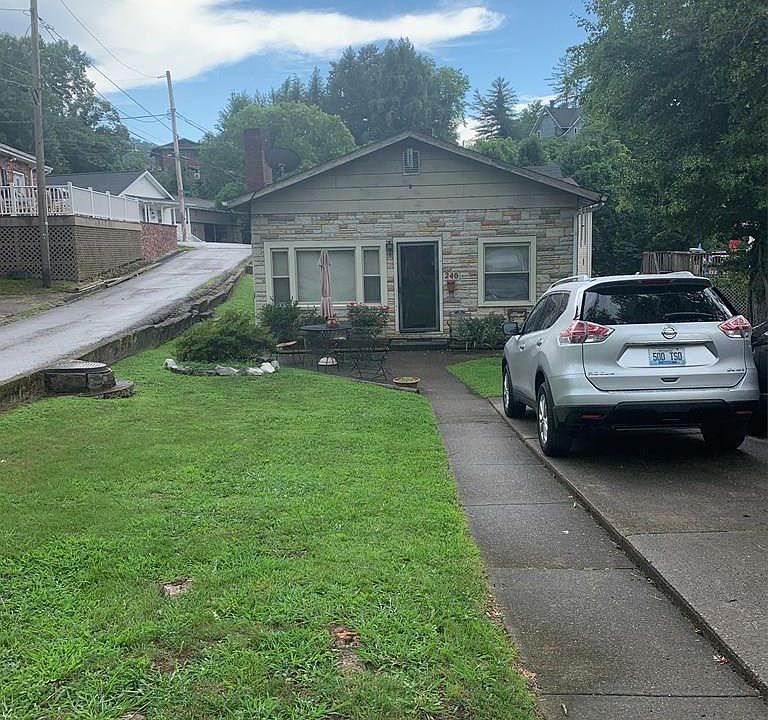 240 Cedar St, Hazard, KY 41701 Zillow