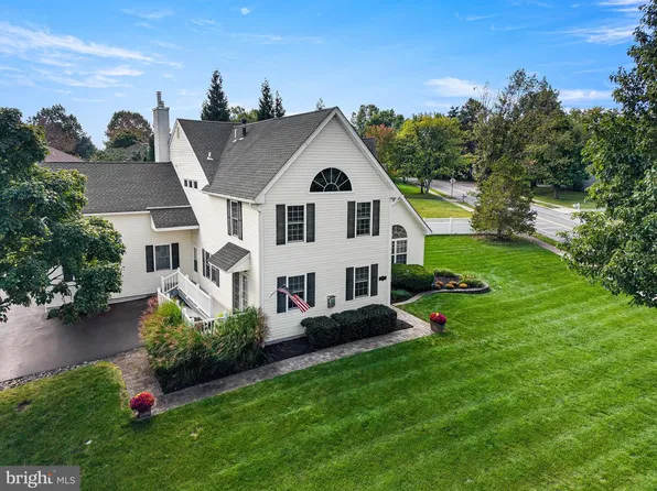 315 Gumbes Rd, Collegeville, PA 19426