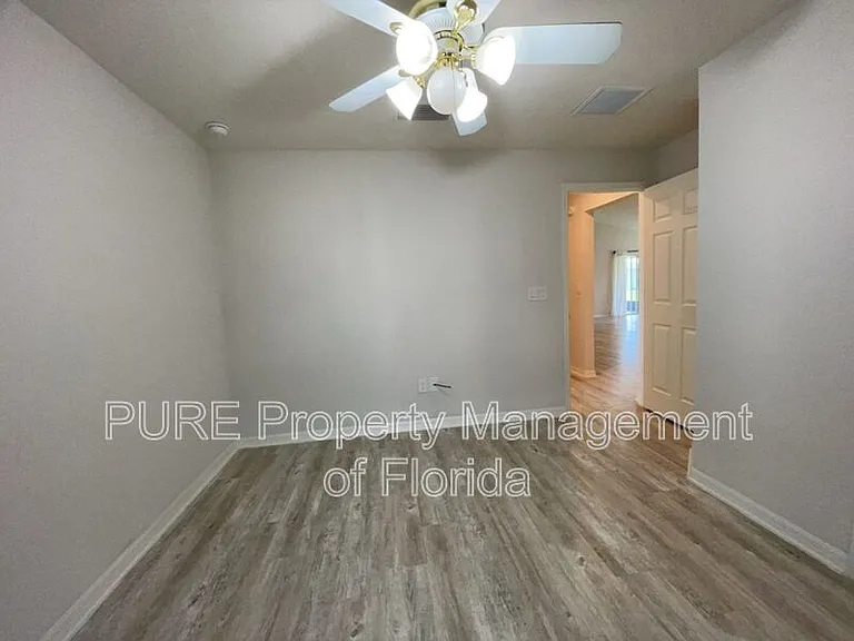 8925 SE 43rd Ave — Photo 24