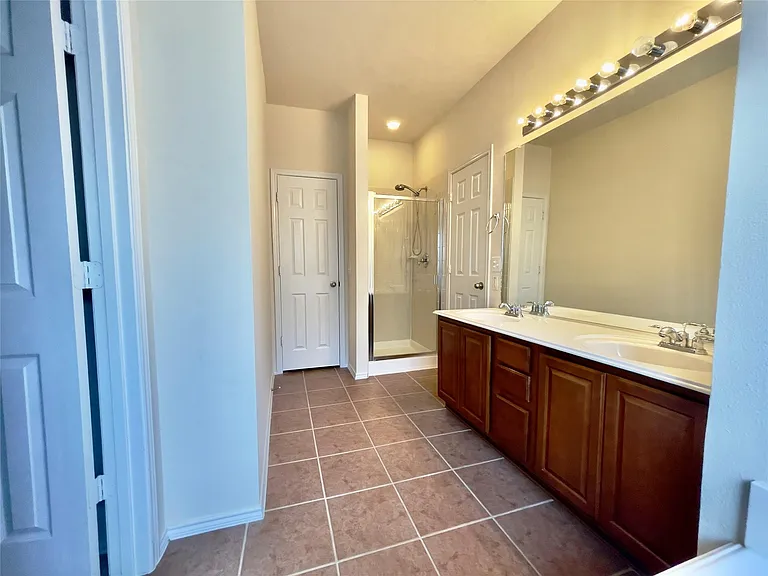 3514 Leaf Vines Dr — Photo 22