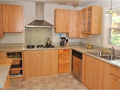 5th image of 3618 Portage Point Blvd