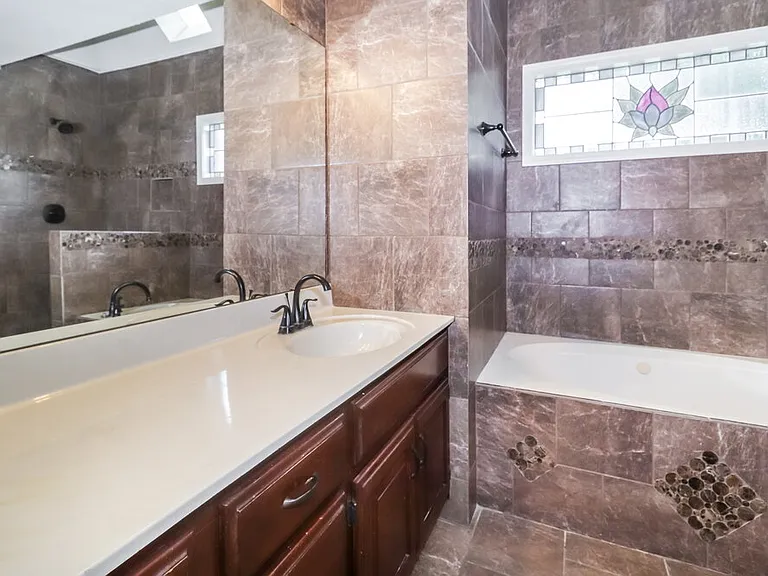 4365 Barrymor Dr — Photo 12