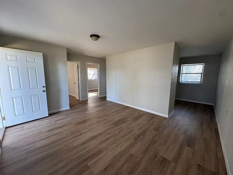 1930 SW 7th Pl #1930 — Photo 6
