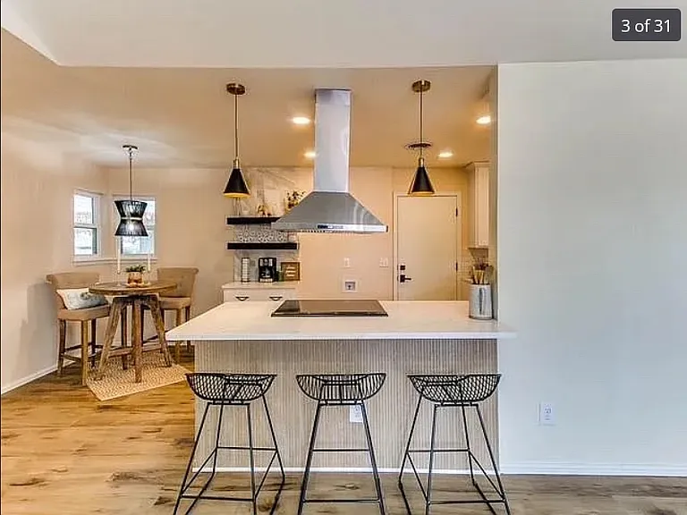 2021 Meeker Dr — Photo 4