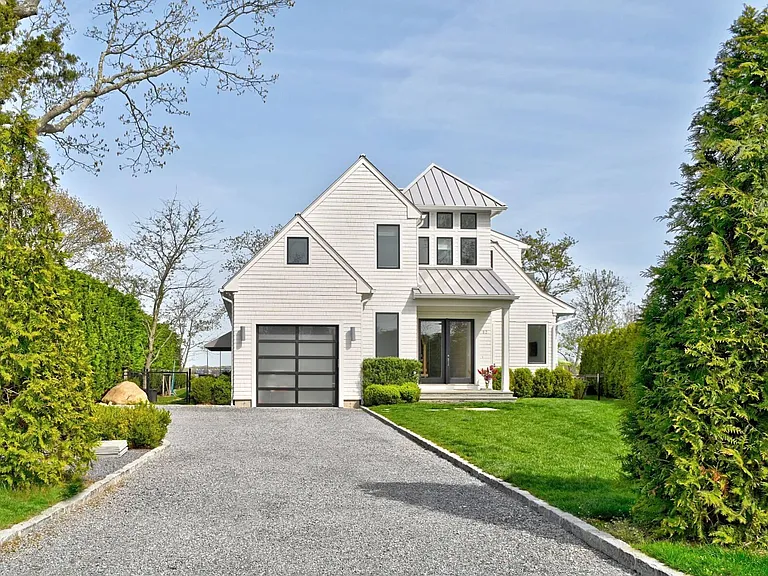 82 Harbor Dr — Photo 5