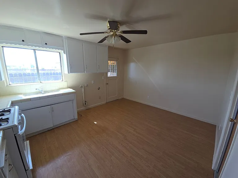 L Street Duplex — Photo 13