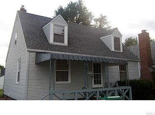 1465 Cleveland Dr, Cheektowaga, NY 14225