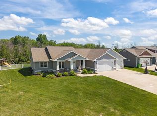 N8231 Big Lake Ct, Sherwood, WI 54169