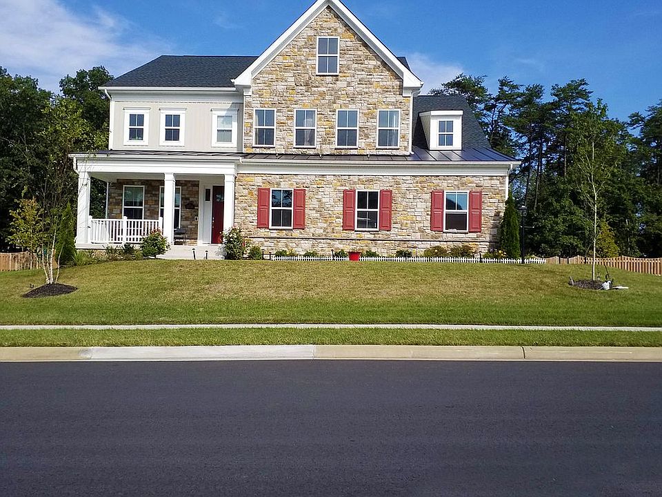 23733 Kilkerran Dr.