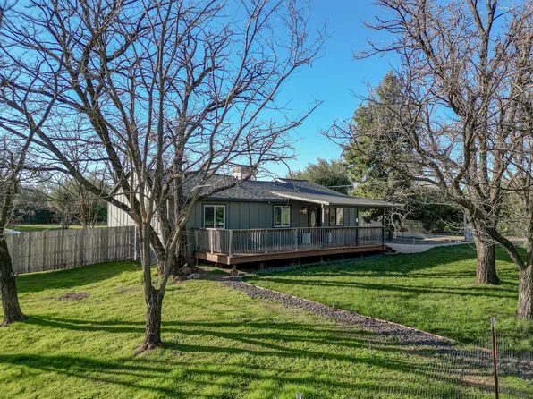 5766 Olive St, Anderson, CA 96007