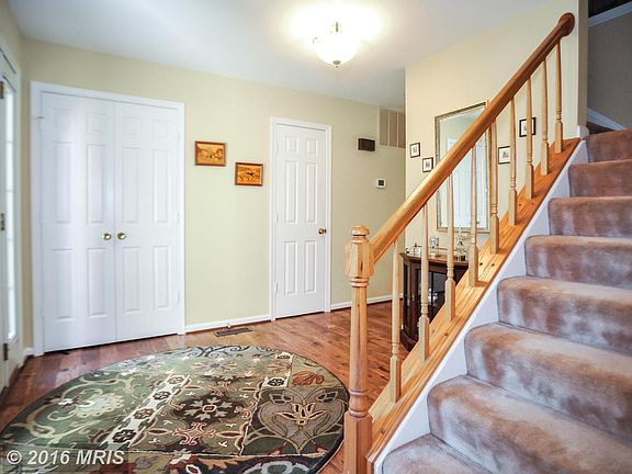3rd image of 9405 Meadow Crossing Way