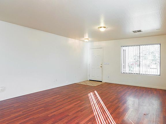 3rd image of 17233 W Elizabeth Ave