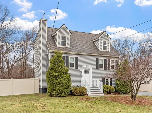 23 Hazel St, Haverhill, MA 01832