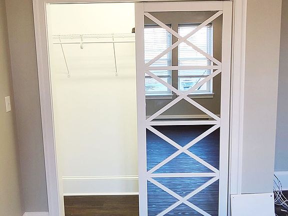 4th image of 1021 Park Pl #2A