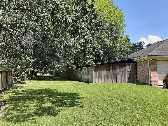 3rd image of 14022 Apple Dr