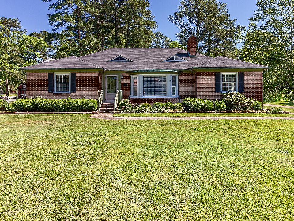 1st image of 811 Poquoson Ave