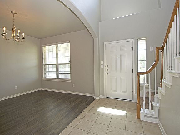 4th image of 6800 Cromarty Ln