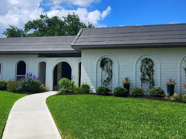 3007 Montford Ct, Sugar Land, TX 77478