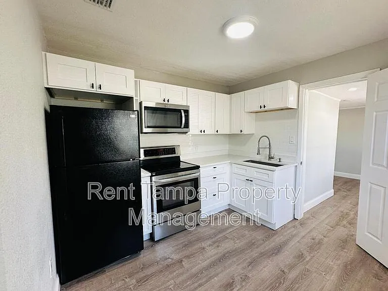 4801 10th Ave S #1 — Photo 7