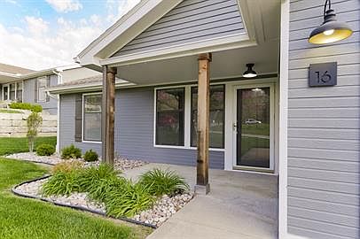 3rd image of 18 Wallingford Dr #18