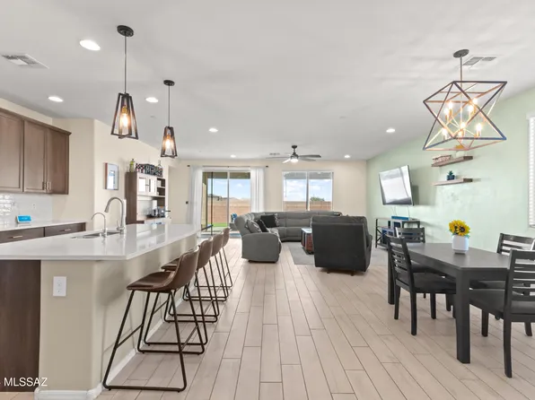 13171 N Grayson Dr, Marana, AZ 85653