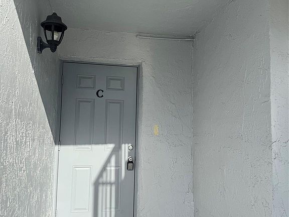 5th image of 805 N Franklin Avenue #805C
