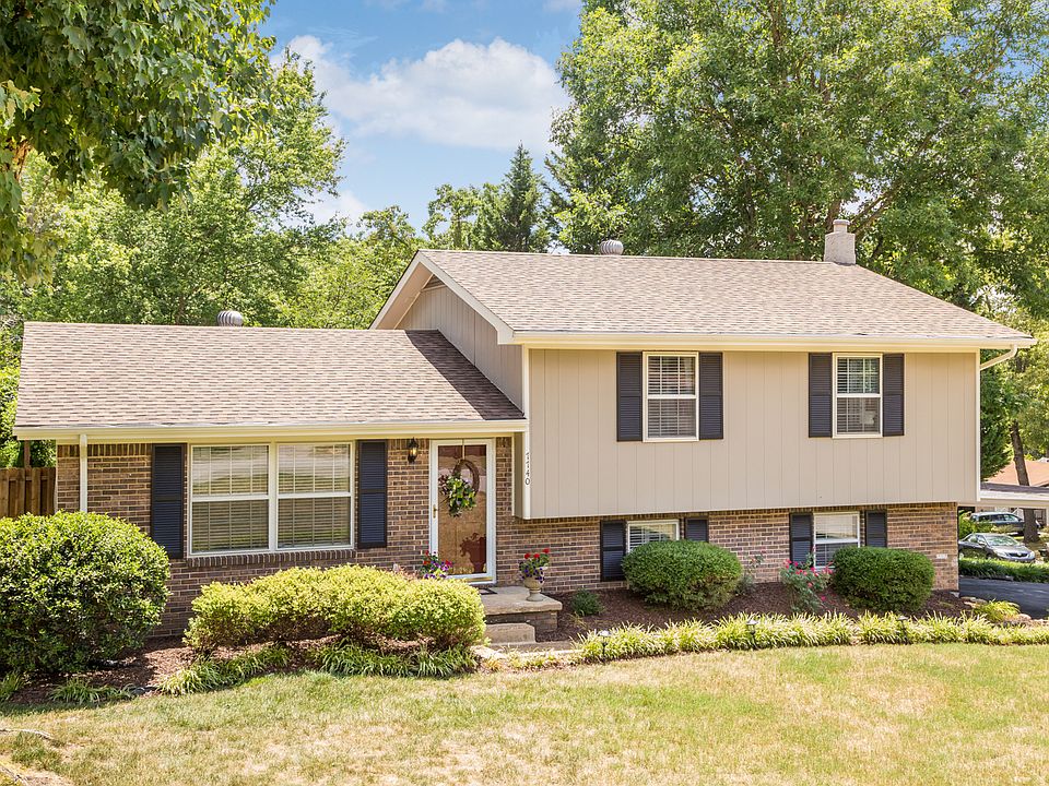 1st image of 7740 Village Way Dr