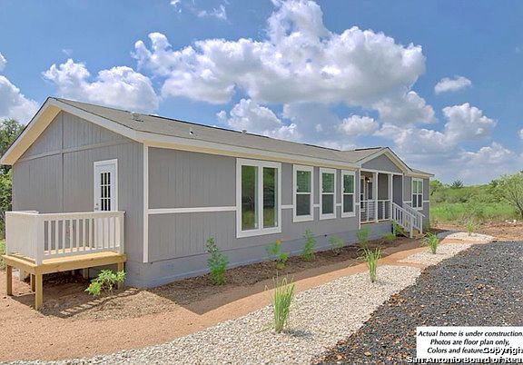 3rd image of 2041 County Road 240