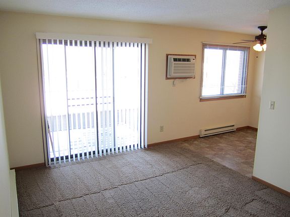 5th image of 1151 Prairie Pkwy #9