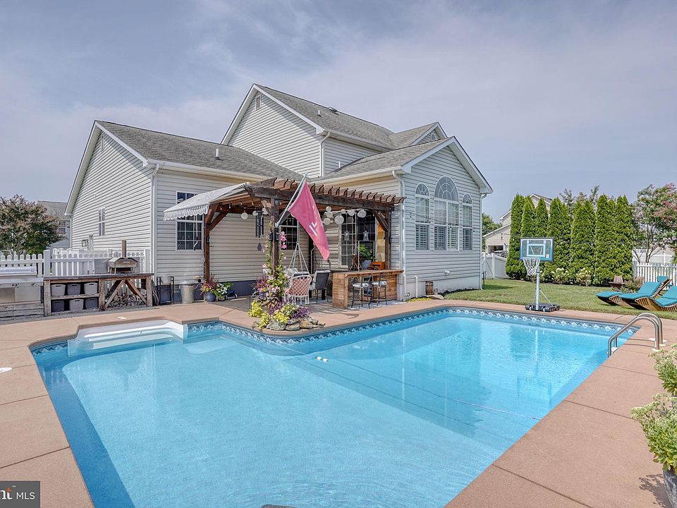 2 Royal Ct, Milford, DE 19963 | Zillow