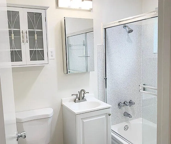 2421 Palmetto Ave #6 — Photo 18