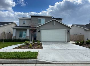 225 W Tyler Ave, Visalia, CA 93291