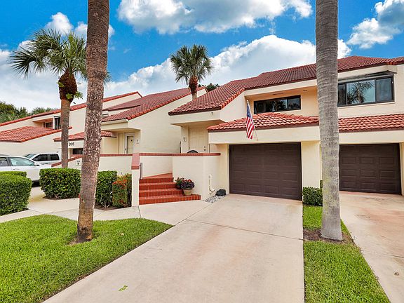 2nd image of 205 Sea Oats Dr APT G