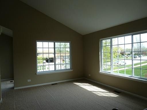 5th image of 14022 Thomas Dr