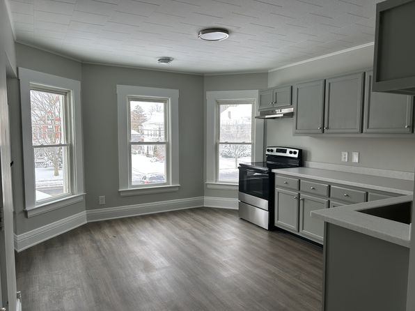 529 Main St