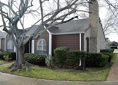 1st image of 10716 Bexley Dr