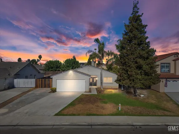 6615 Tradewinds Dr, Bakersfield, CA 93313