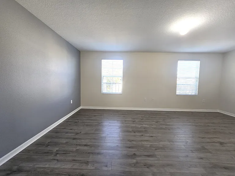 5024 San Palmore Dr — Photo 27