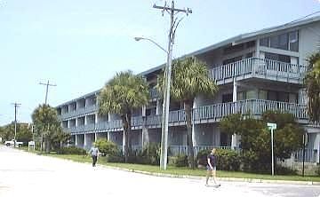 2nd image of 211 2nd St #2
